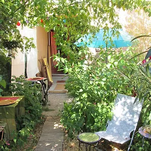 Appartement Joli Avec Jardinet, Avignon